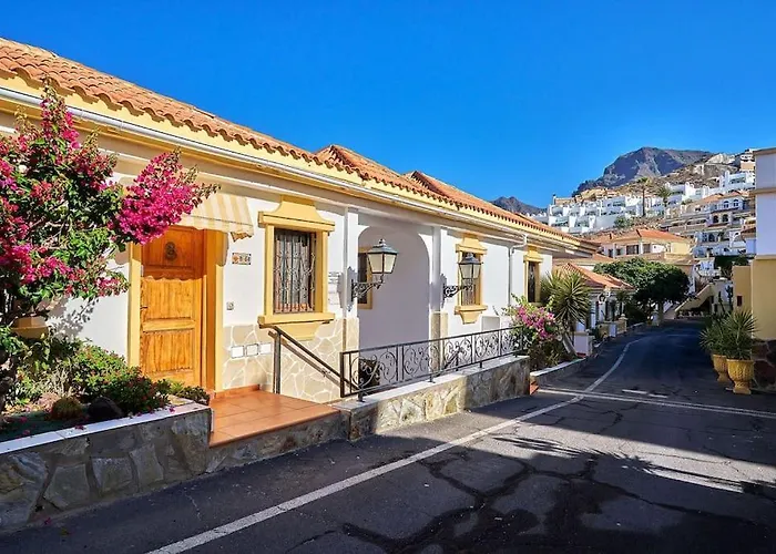 Pearl Of Windsor Park Адехе