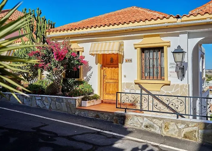 Pearl Of Windsor Park Адехе